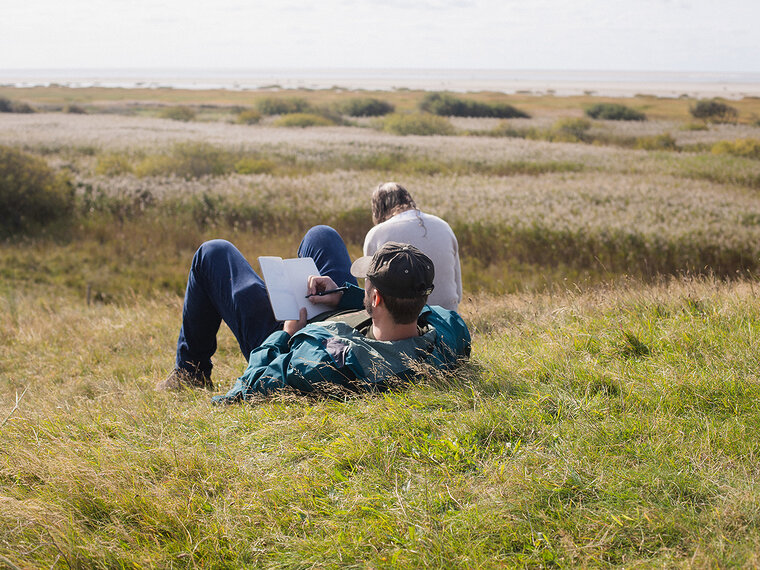 dis_Travel Writing Travel Writing