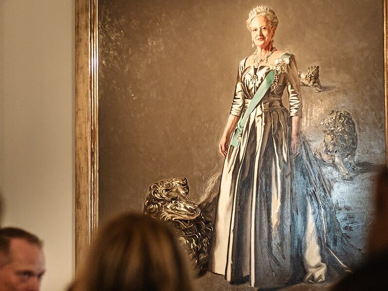 DIS Faculty perspect - Denmark's queen steps down